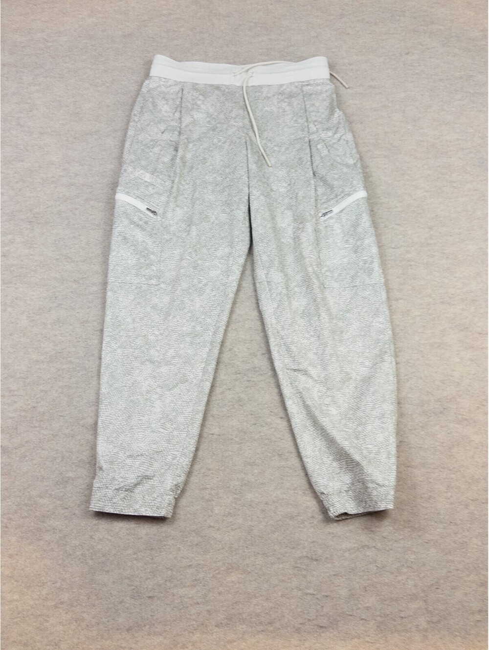 Athleta Venture Printed Pant Size 6 Light Gray Jogger Sweatpants